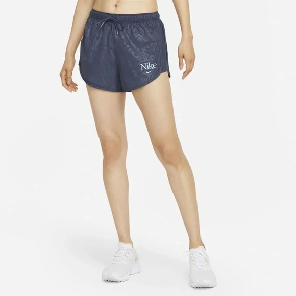 NIKE Tempo Famme Dri Fit shorts- Size S - Picture 1 of 11